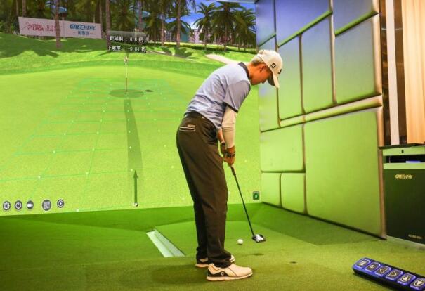 中巡復(fù)工大戰(zhàn)為12洞四人兩球團(tuán)隊(duì)逐洞賽 韓雨岑開(kāi)出第一桿 總獎(jiǎng)金10萬(wàn)人民幣